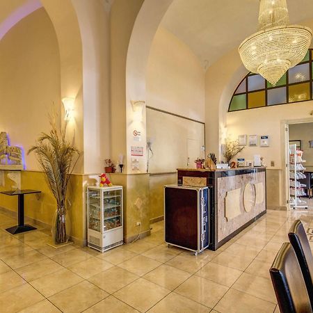 Hotel Maryelen Rome Bagian luar foto