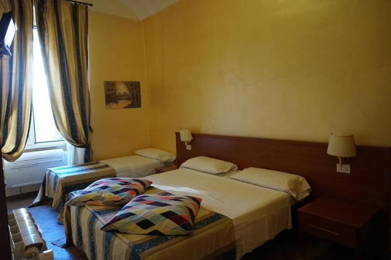 Hotel Maryelen Rome Bagian luar foto