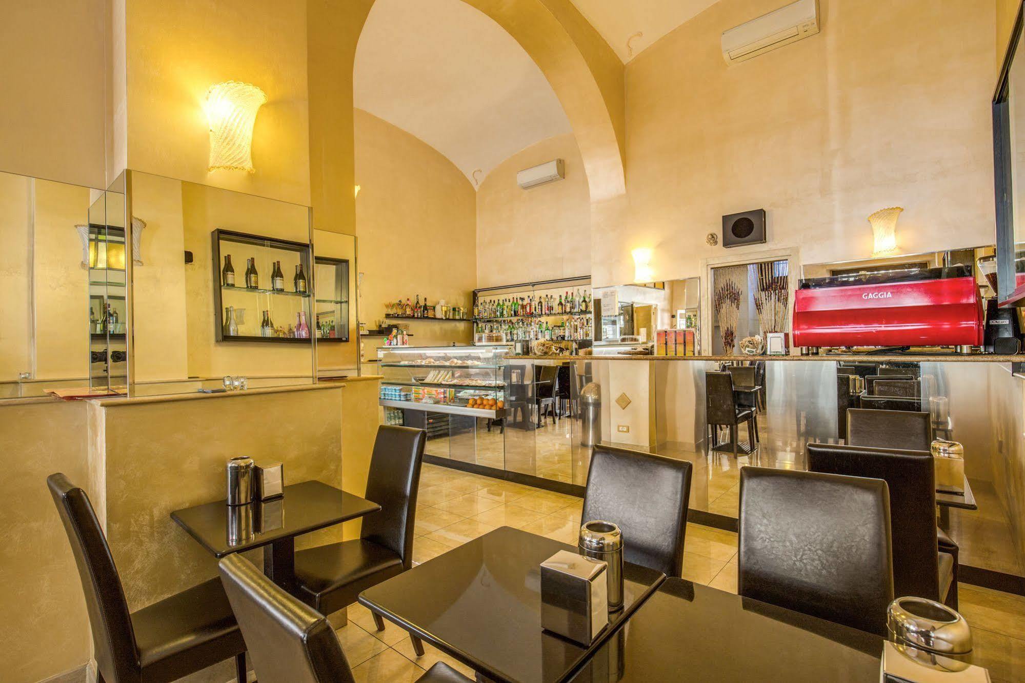 Hotel Maryelen Rome Bagian luar foto