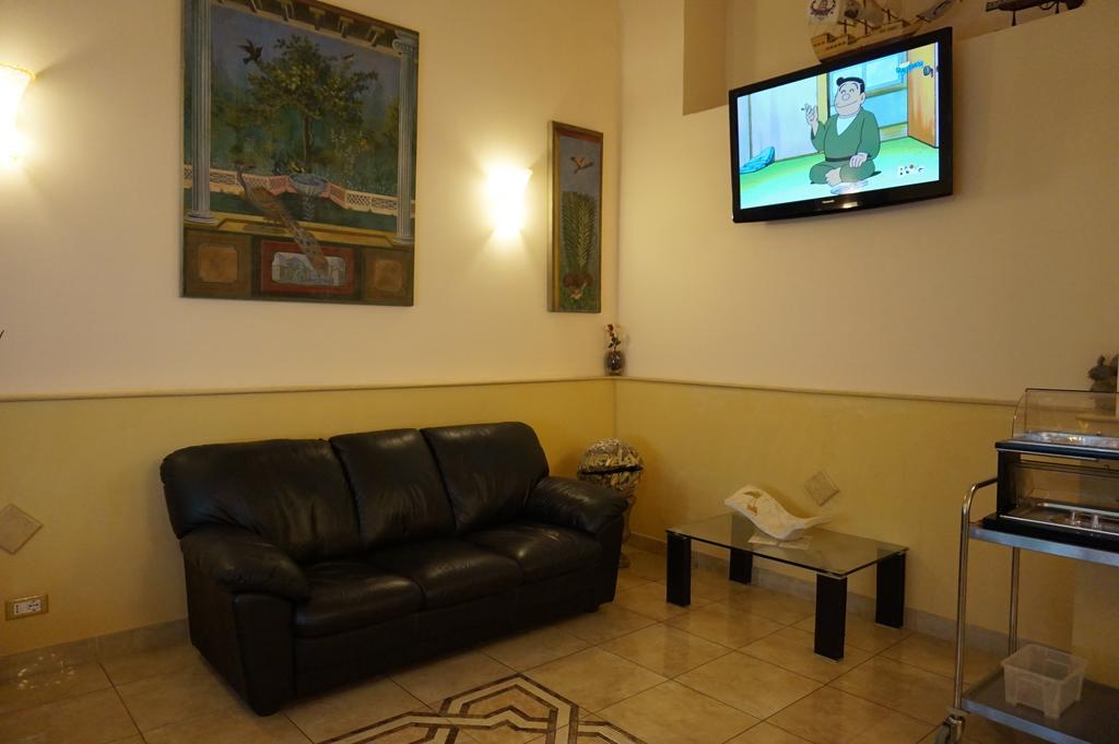 Hotel Maryelen Rome Bagian luar foto