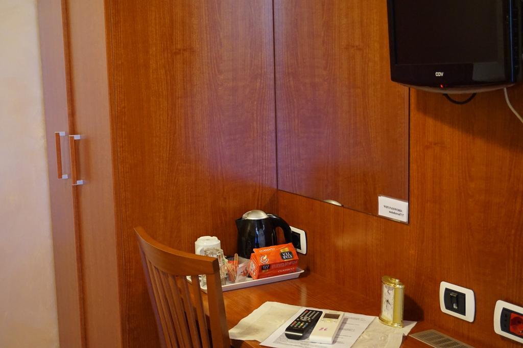 Hotel Maryelen Rome Ruang foto